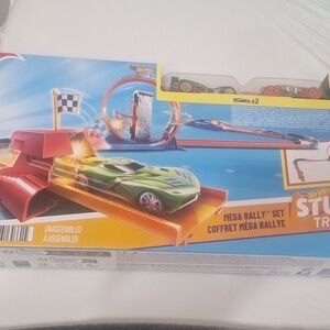 Unopened Brand New Mega Hot Wheels Stunt Track For Boys And Girls